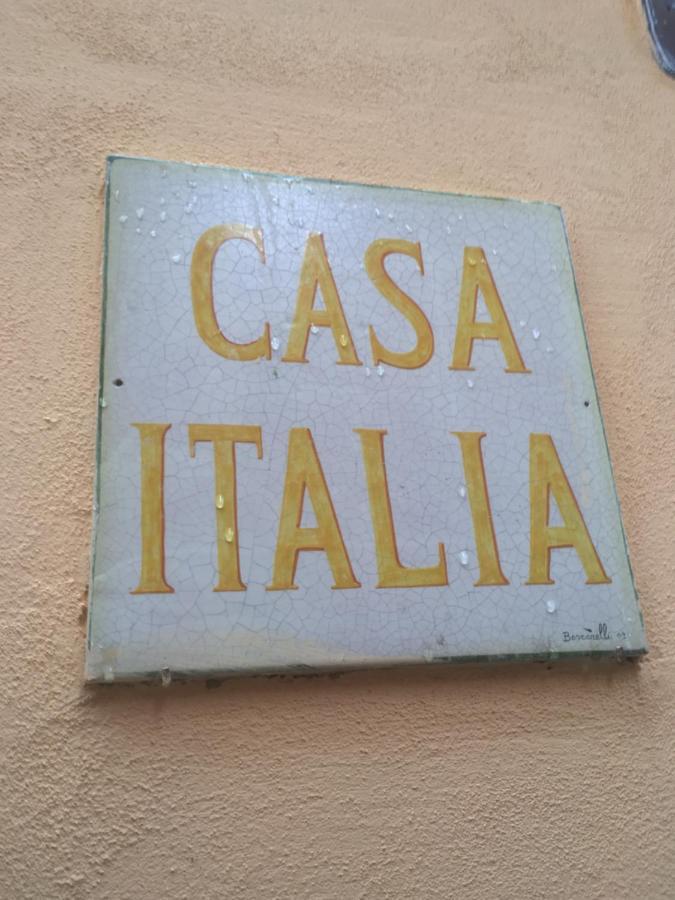 Готель Casa Italia Споторно Екстер'єр фото